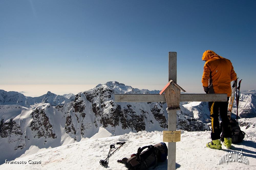 008 Dalla cima vista verso l'Arera.jpg